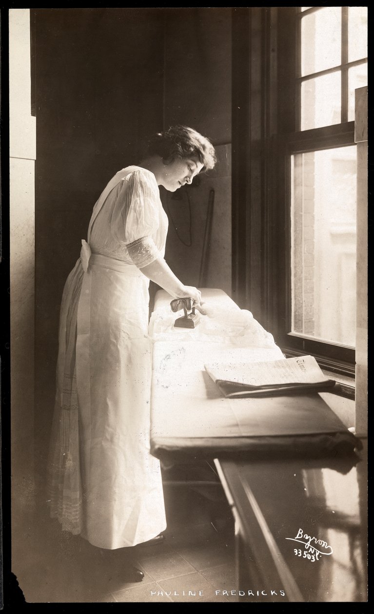 Porträt von Pauline Frederick, um 1914 von Byron Company