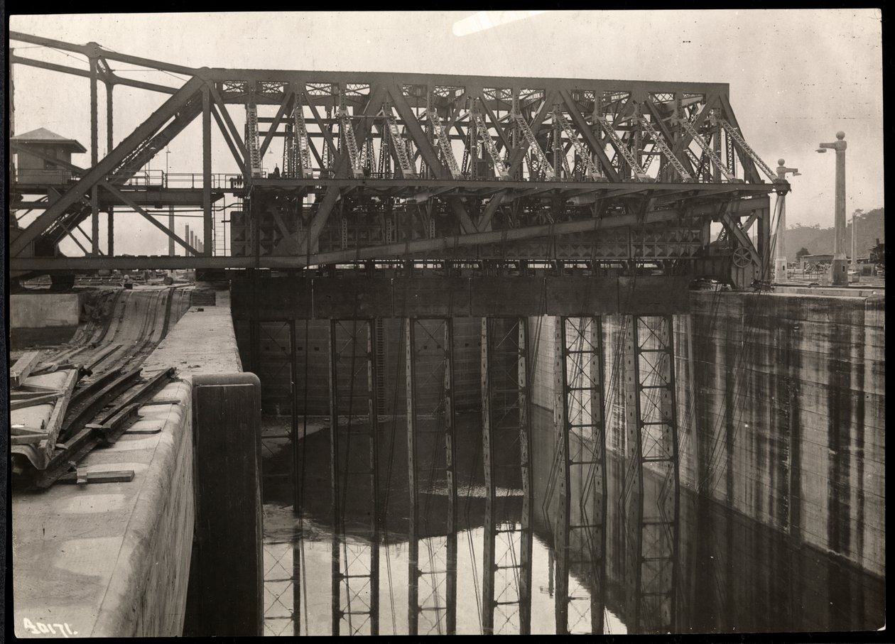 Ansicht des Panamakanals während des Baus, 1912 oder 1913 von Byron Company