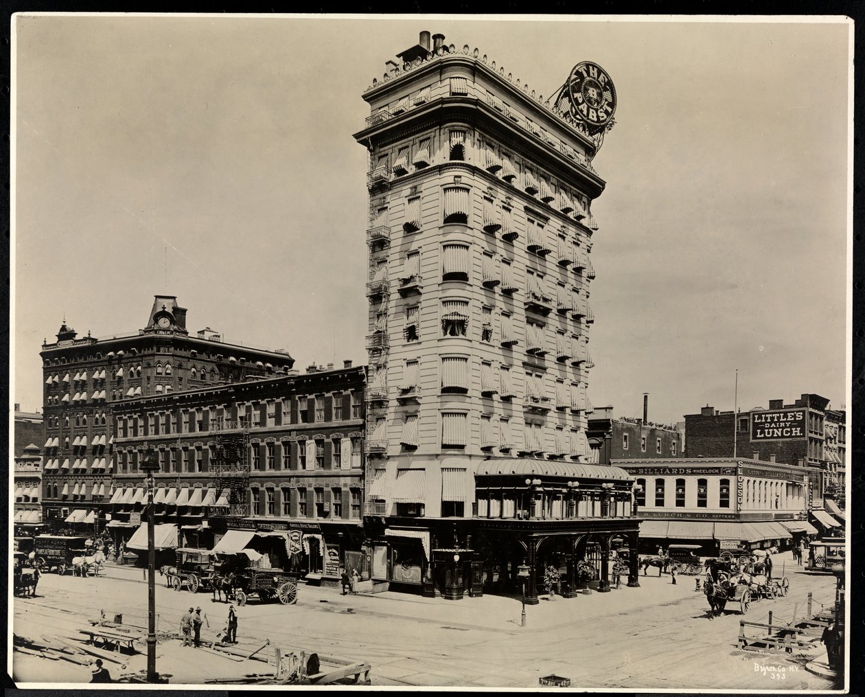 Das Pabst Hotel, 42nd Street, Broadway und 7th Avenue, New York von Byron Company
