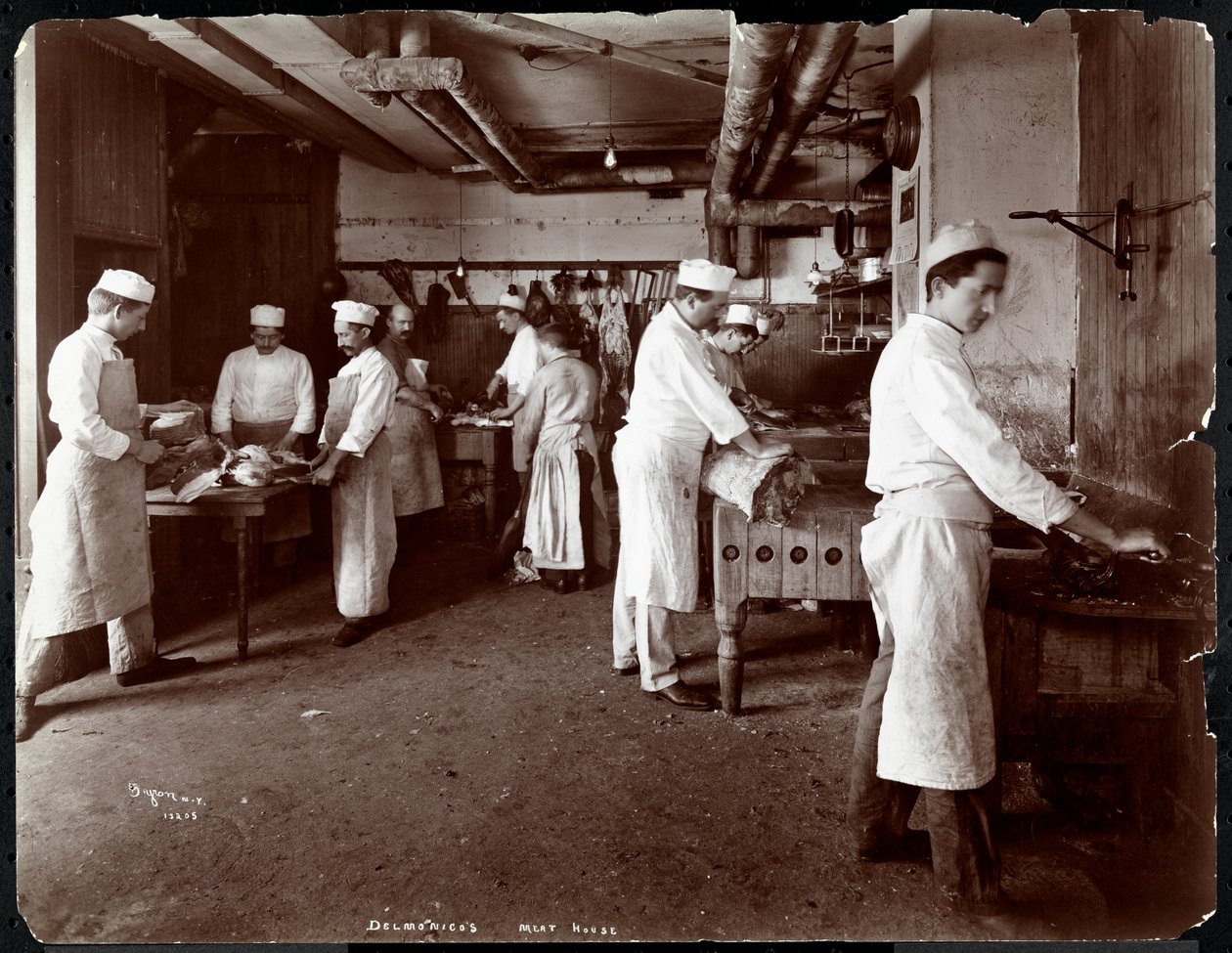 Das Fleischhaus im Hotel Delmonico, 1902 (Silbergelatineabzug) von Byron Company