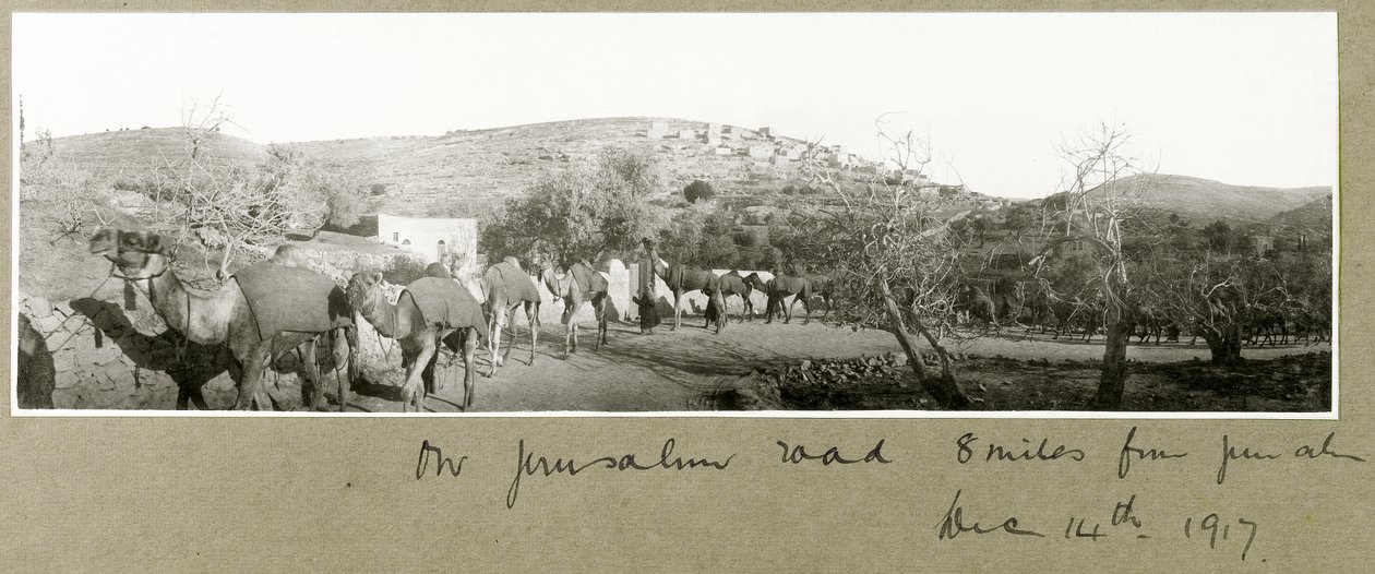 Auf der Jerusalem Road, 8 Meilen von Jerusalem, 14. Dezember 1917 von Capt. Arthur Rhodes