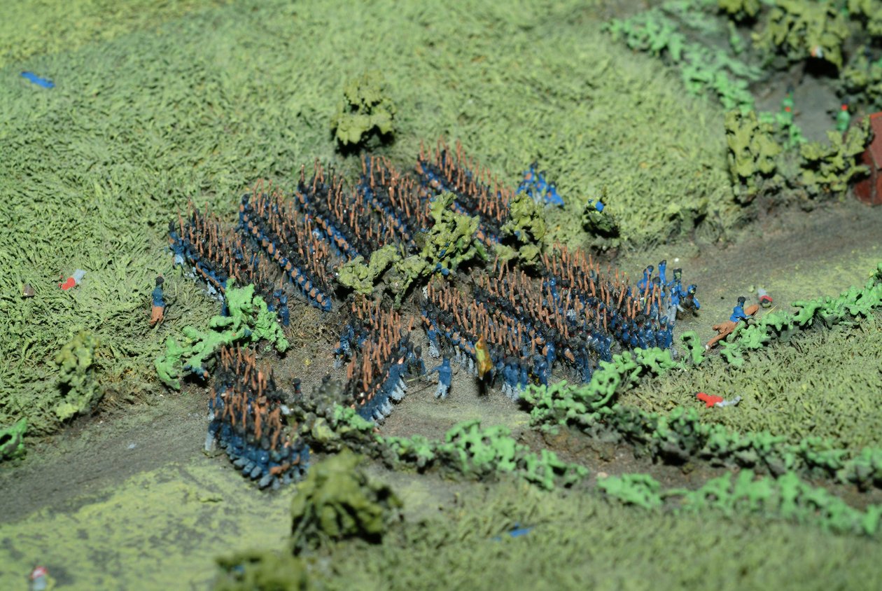 Diorama der Schlacht von Waterloo, zeigt Truppenpositionen um 19:45 Uhr am 18. Juni 1815 (Detail) von Capt. William Siborne