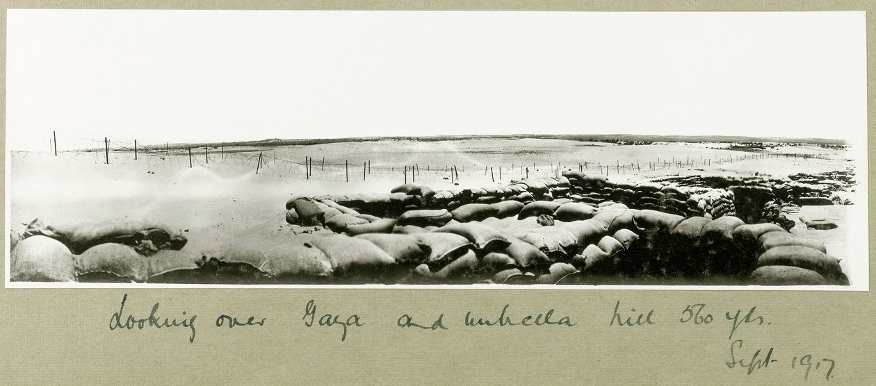 Blick über Gaza und Umbrella Hill, September 1917 von Capt. Arthur Rhodes