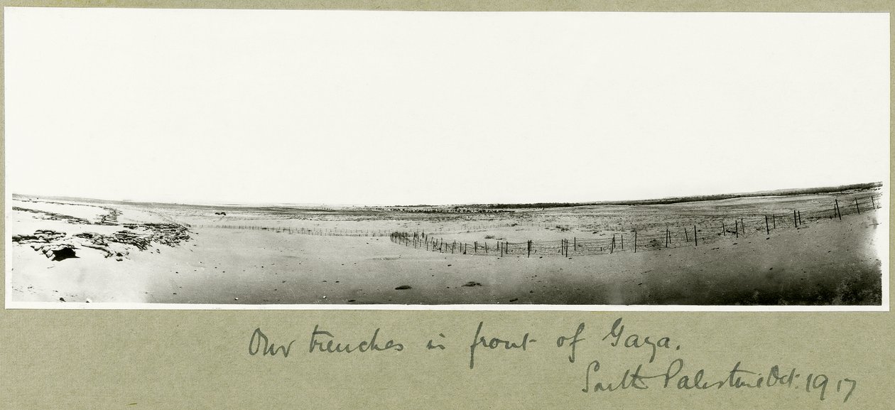 Unsere Schützengräben vor Gaza, Oktober 1917 von Capt. Arthur Rhodes