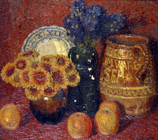 Stillleben: Blumen, Keramik und Äpfel von Charles Ginner