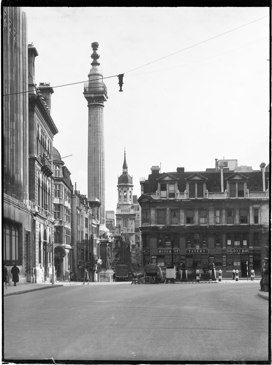 Das Monument, Monument Street, Stadt und Grafschaft der Stadt London, GLA, 1930er Jahre von Charles William Prickett