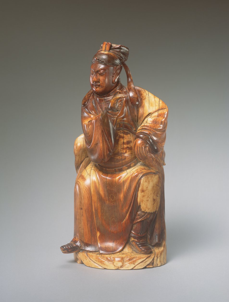 Eine Figur von Guandi, sitzend, 14.-15. Jahrhundert von Chinese School