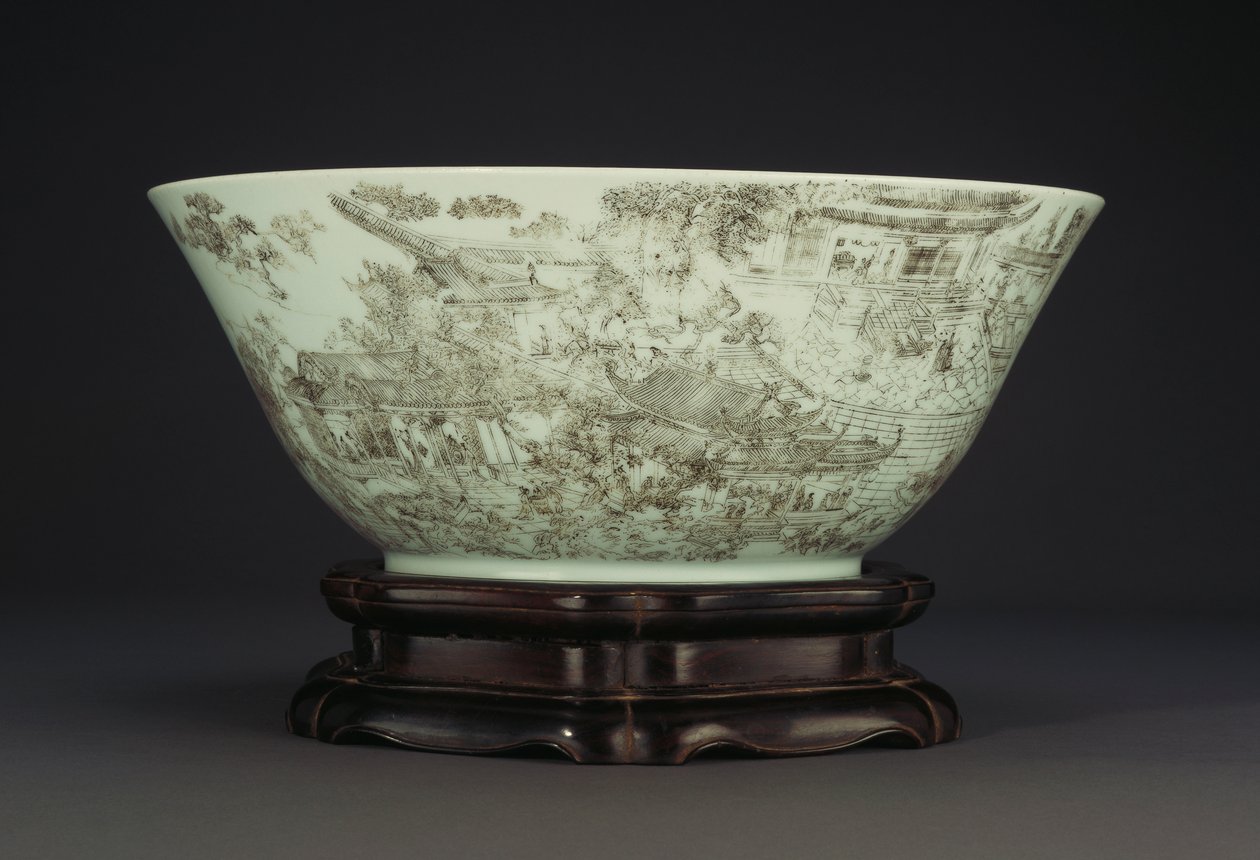 Eine große gravierte Porzellanschale, die eine kontinuierliche Szene von Damen in den Palastgärten darstellt, 1796-1820 von Chinese School