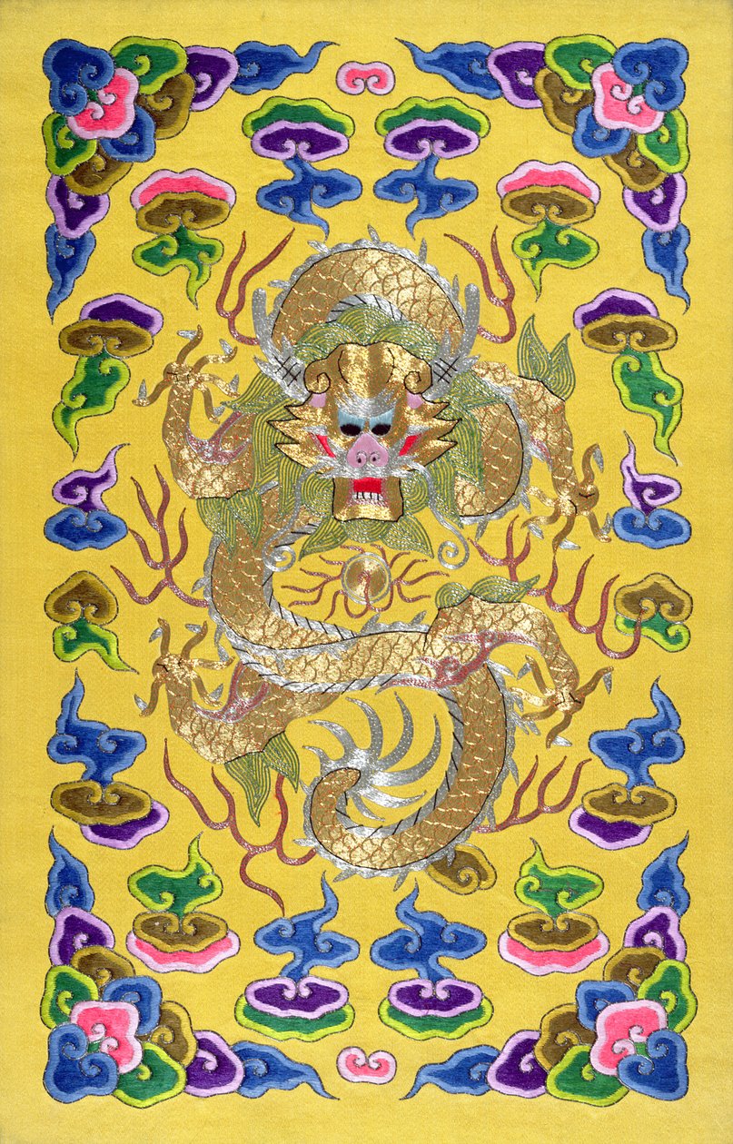 Ein gestickter chinesischer Drache, vom Umschlag eines französisch-chinesischen diplomatischen Vertrags (Silber- und Goldfaden und Seide) von Chinese School