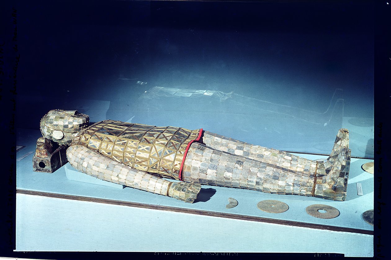 Jade-Bestattungsanzug aus dem Grab von Prinzessin Tou Wan, Frau von Liu Sheng (gest. 113 v. Chr.) aus Lingshang, Man-ch
