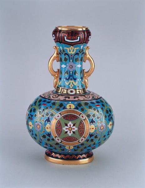 Dummy-Vase dekoriert in Nachahmung von Cloisonne, Minton & Co von Christopher Dresser