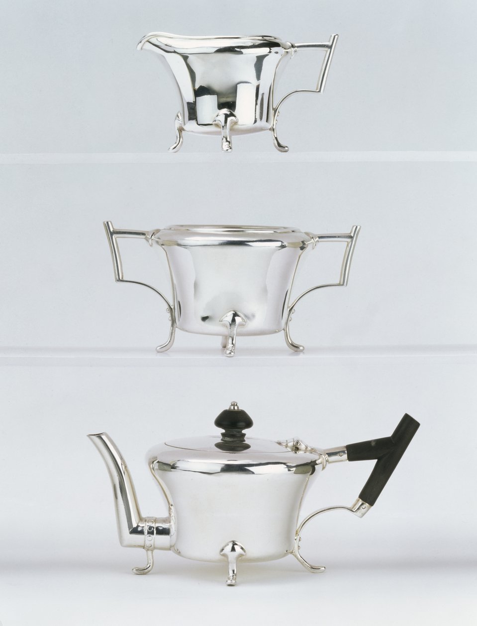 Dreiteiliges Teeservice, entworfen 1878, hergestellt von Hukin & Heath von Christopher Dresser