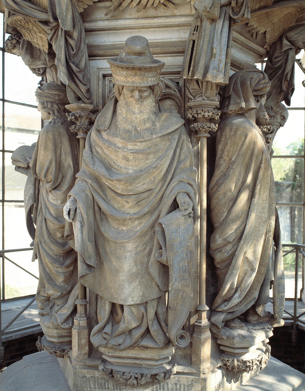 Sacharja. Der Sockel des Mosesbrunnens (Skulptur) von Claus Sluter