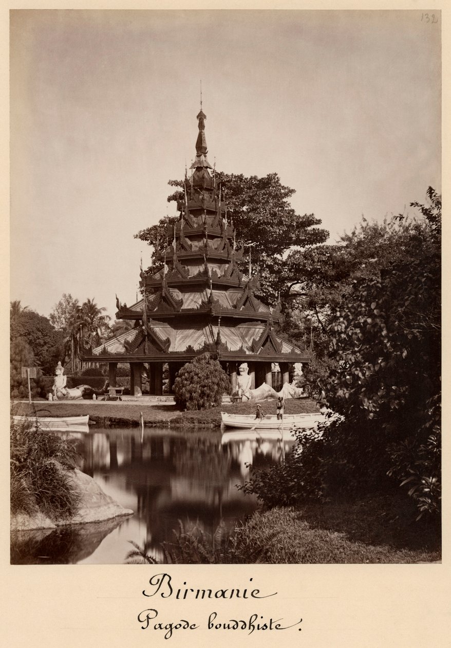 Buddhistisches Rasthaus, Moulmein, Burma, ca. 1875 (Albuminabzug von einem Glasnegativ) von Colin Roderick Murray