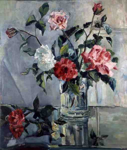 Rosen auf einem Sims in einer Glasvase von Countess Nora -(fl.1927-33) Wydenbruck