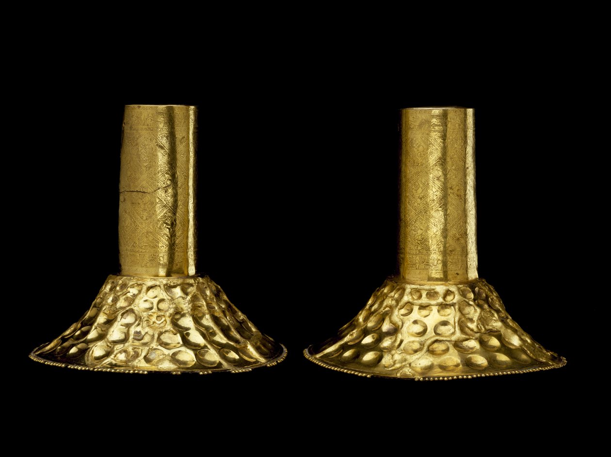 Paar Ohrschmuck, getragen von einem Herrscher oder Schamanen von Culture Chimu