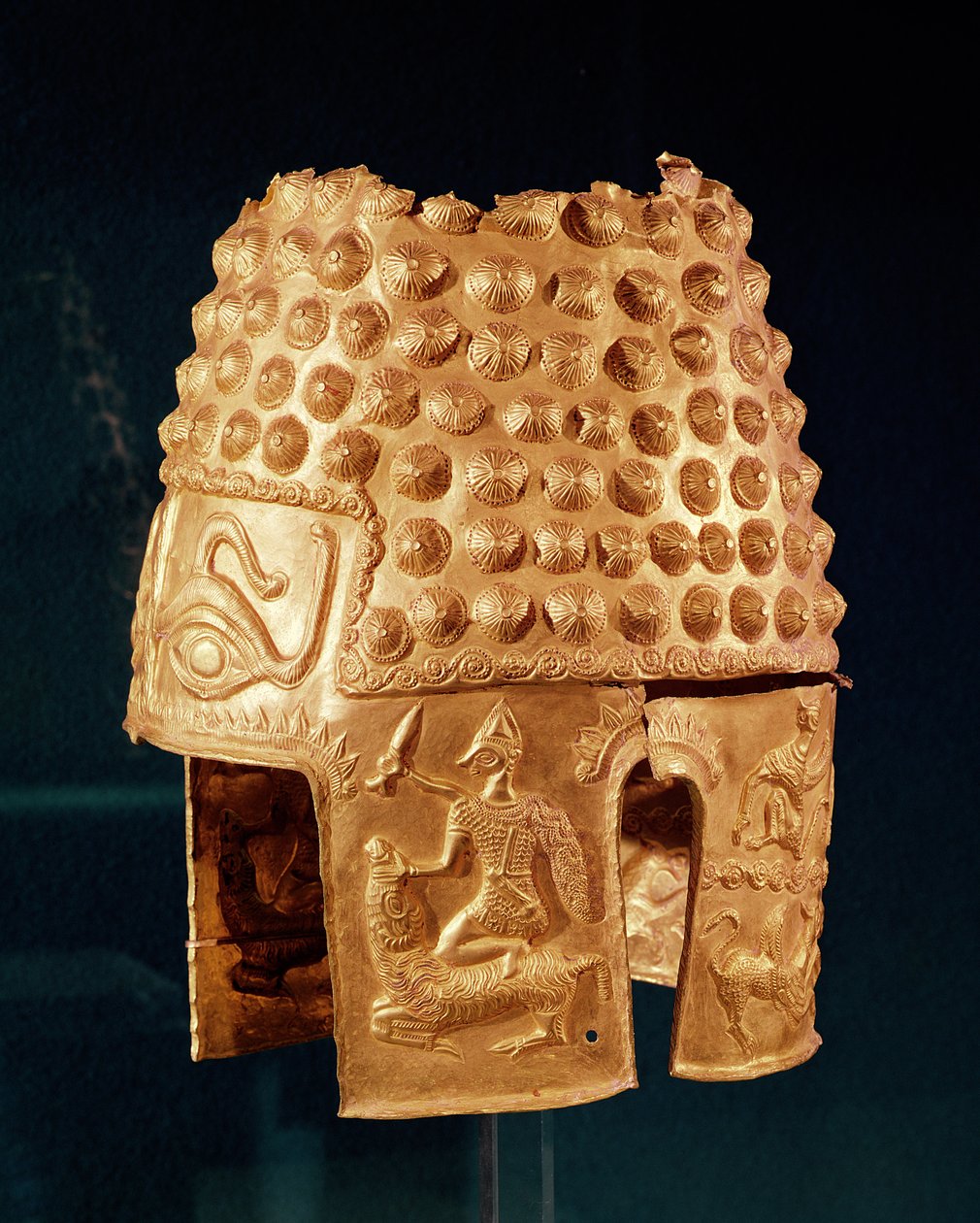 Zeremonialhelm, aus Poiana Cotofenesti, Kreis Prahova von Dacian