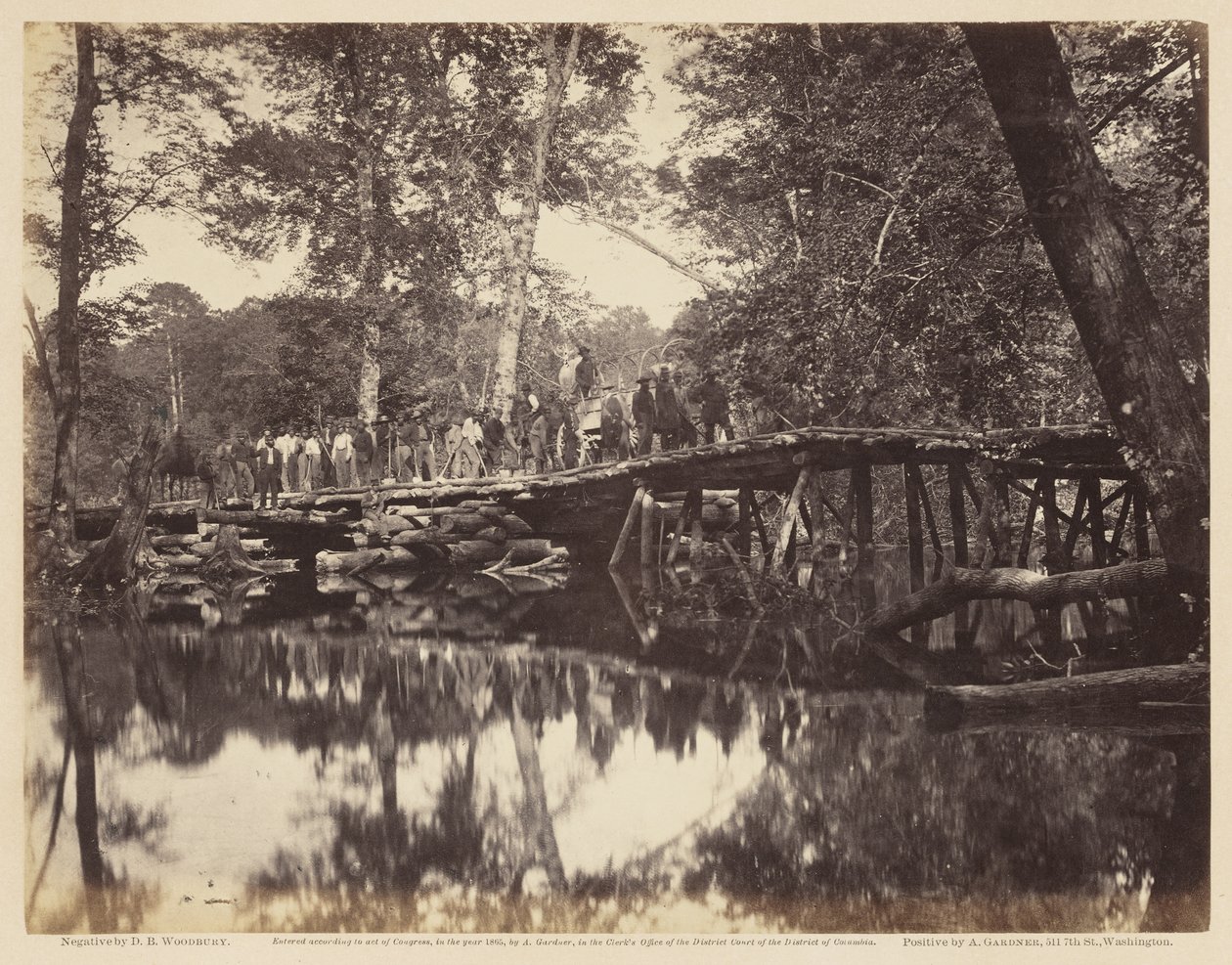 Militärbrücke über den Chickahominy. Negativ von D. B. Woodbury; Positiv von A. Gardner, Juni 1862 von David B. Woodbury