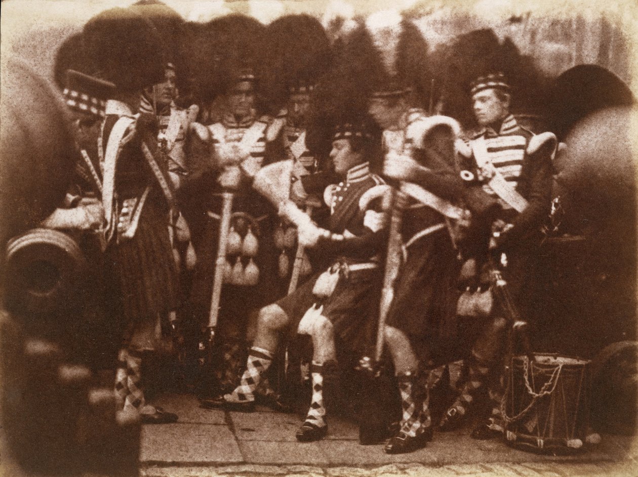 Offizier der 92. Gordon Highlanders liest den Truppen vor, Edinburgh Castle von Hill and Adamson