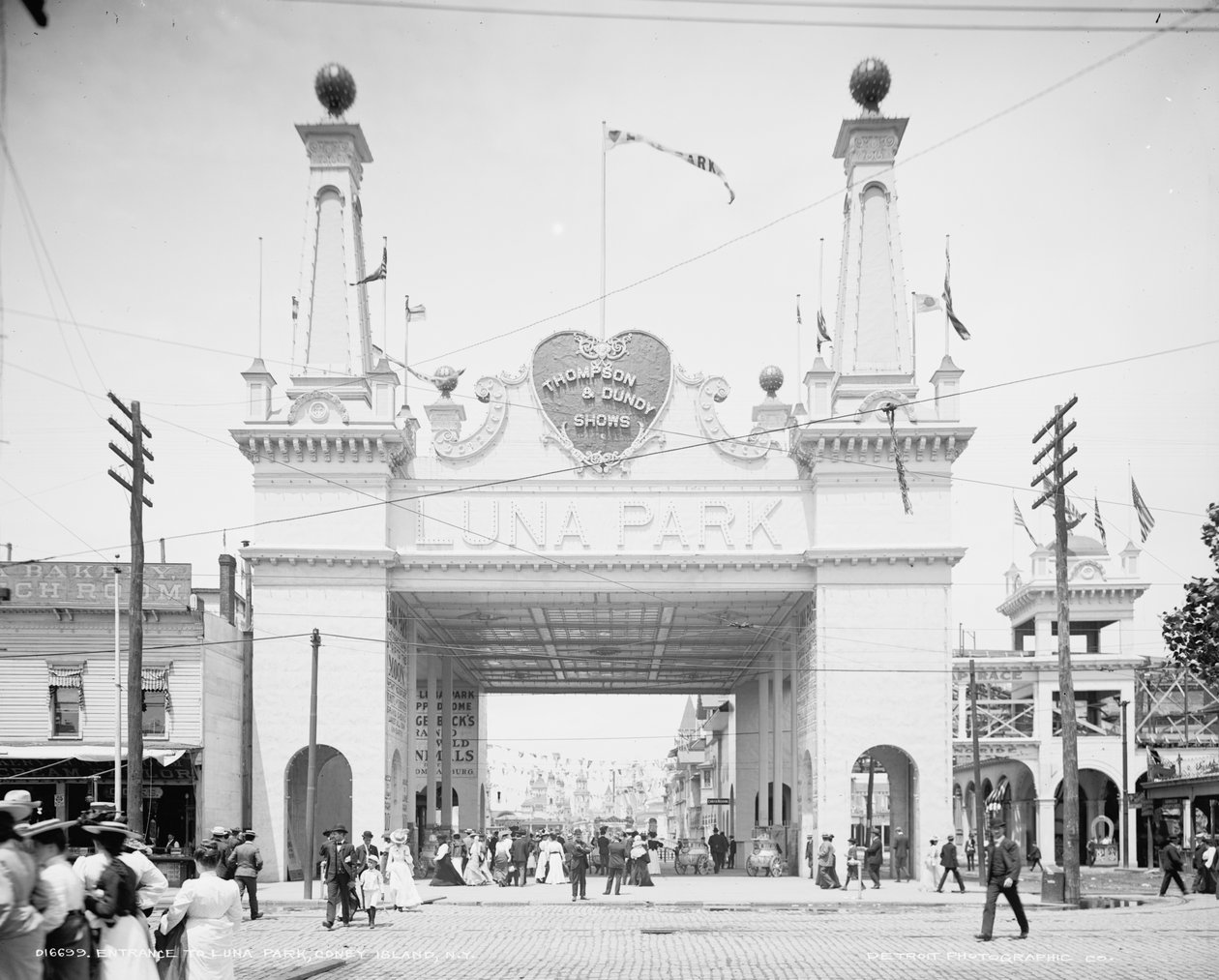 Eingang zum Luna Park, Coney Island, New York von Detroit Publishing Co.