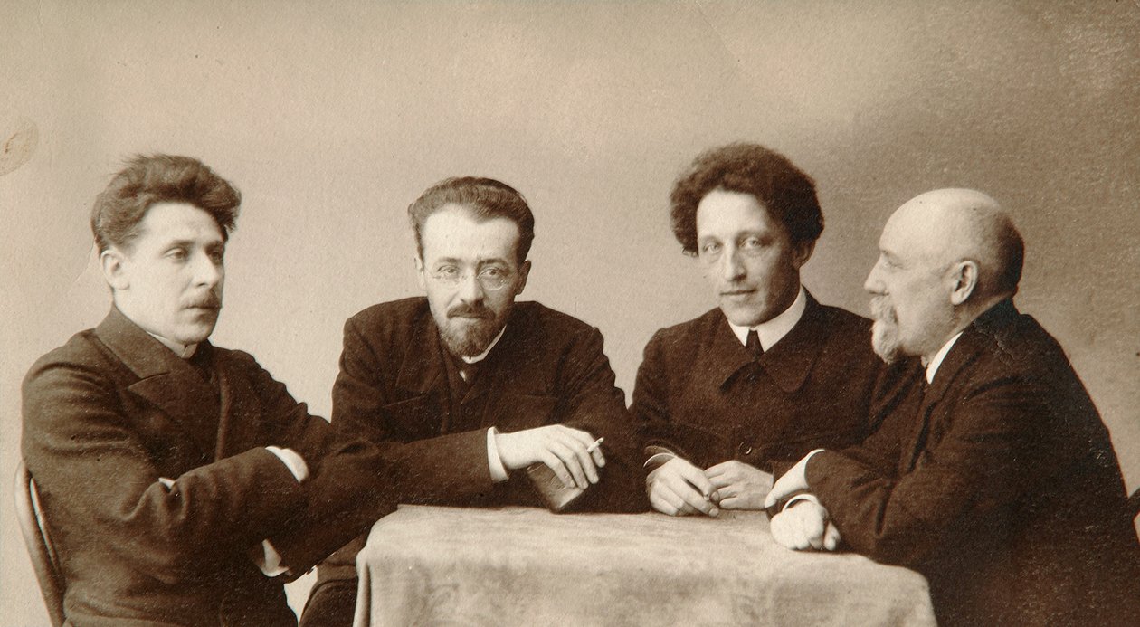 Vier russische Dichter, frühes 20. Jahrhundert von Dmitri Spiridonovich Zdobnov