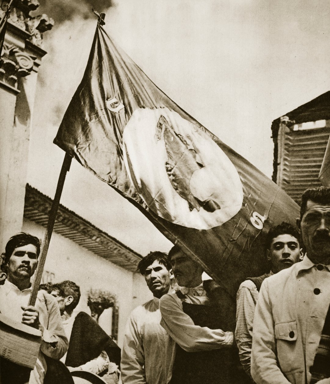 Mitglieder der Nationalen Synarchistischen Union, Mexiko, 1930er-40er Jahre von Doris Hedyn