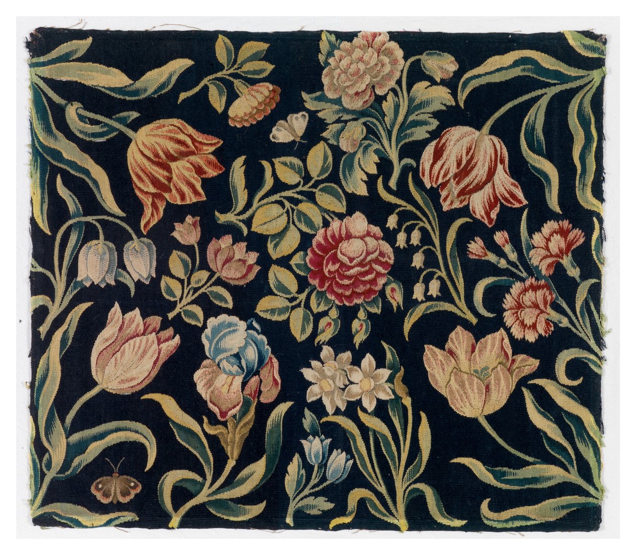 Paravent mit floralen Wandteppich-Paneelen, hergestellt in Holland oder möglicherweise Soho, England von Dutch School