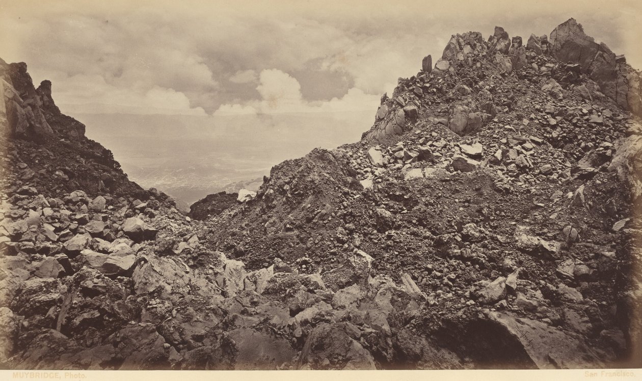Quezaltenango vom Krater eines Vulkans von Eadweard Muybridge