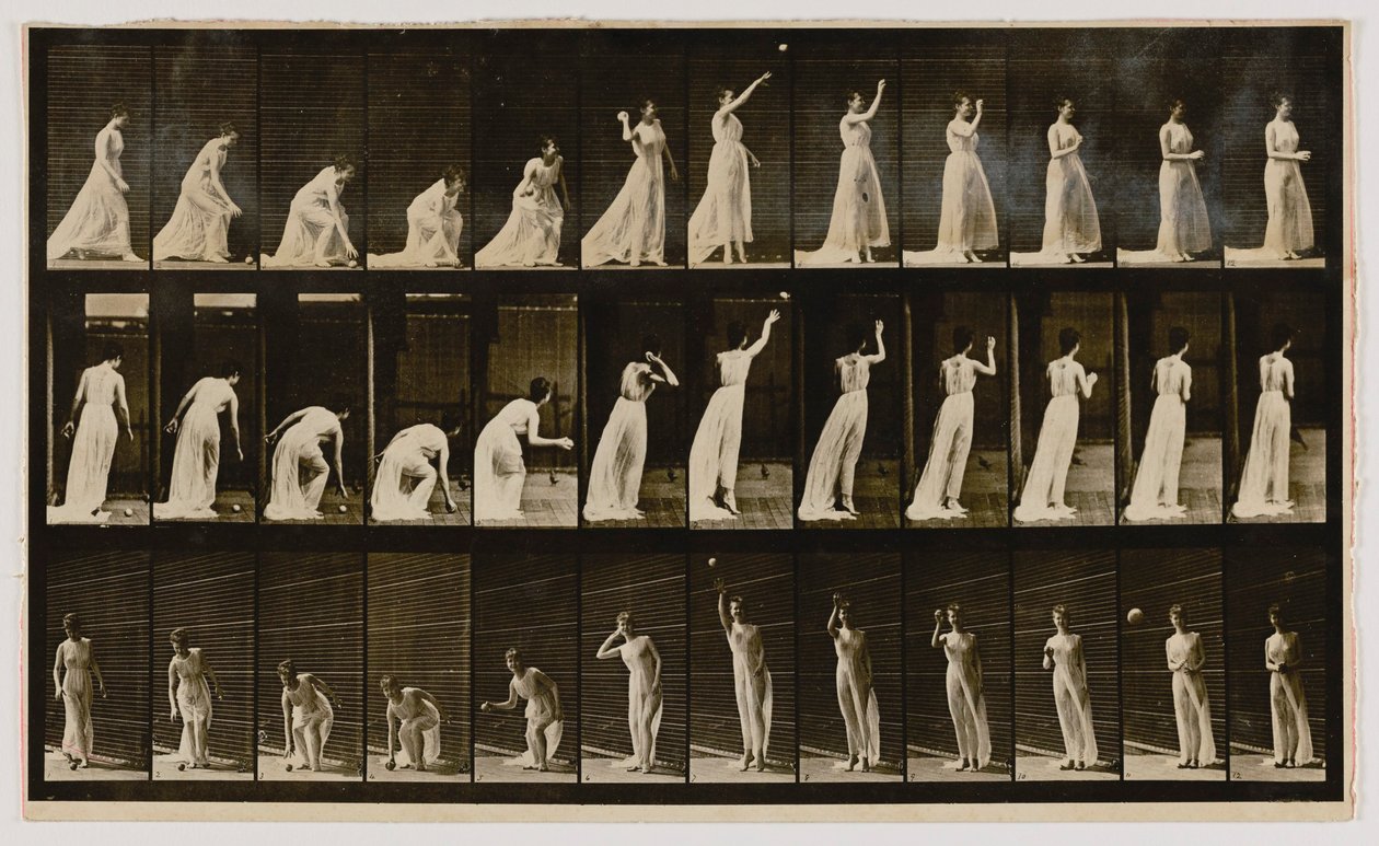 Frau, die einen Ball aufhebt und wirft, aus dem Buch Animal Locomotion von Eadweard Muybridge