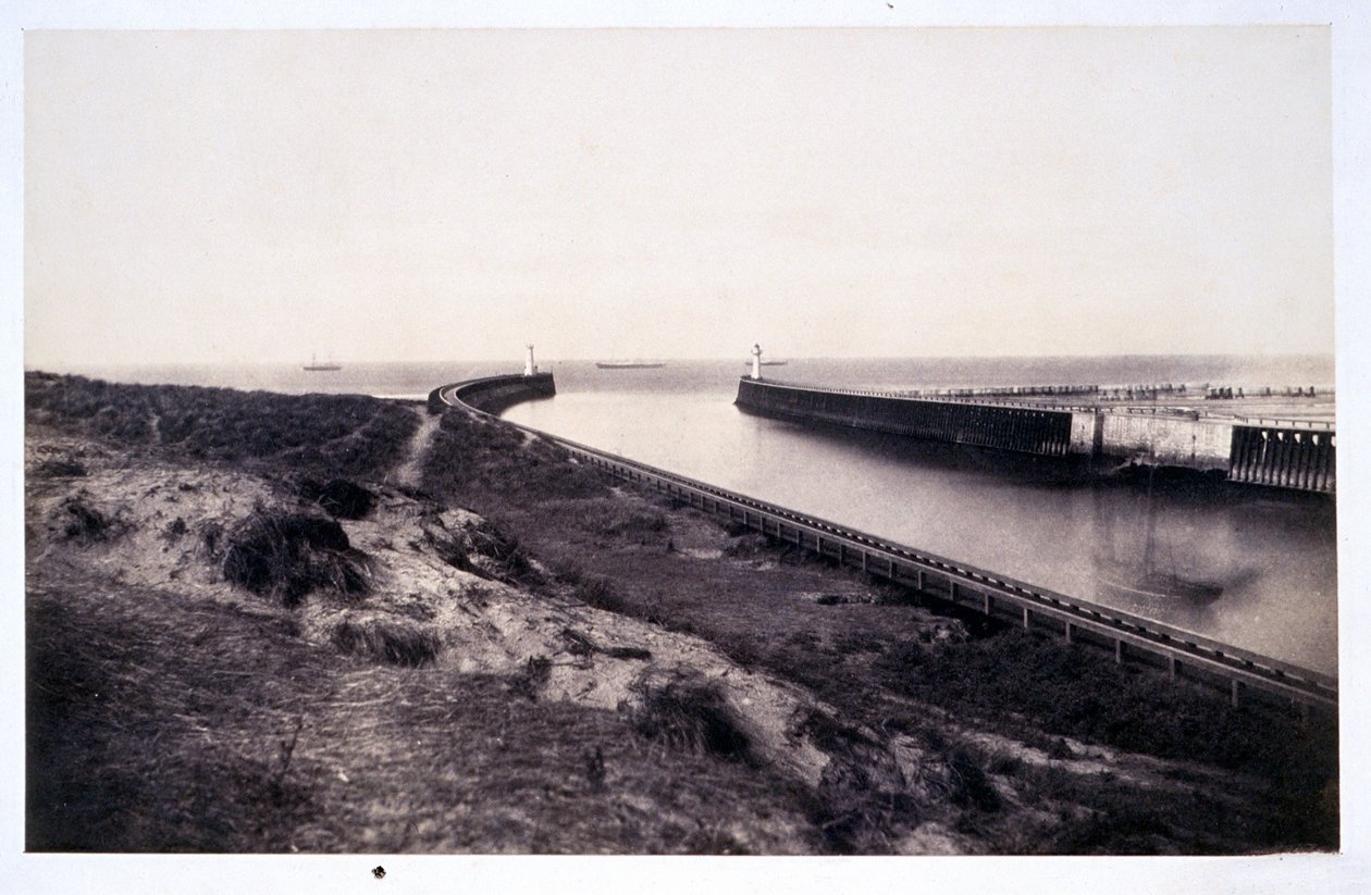 Einfahrt zum Hafen von Boulogne von Édouard Baldus