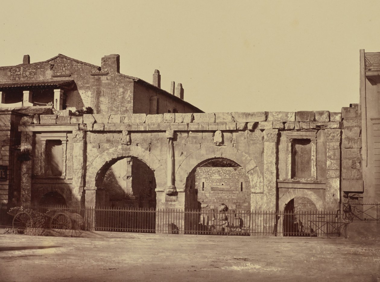Nîmes. Porte d