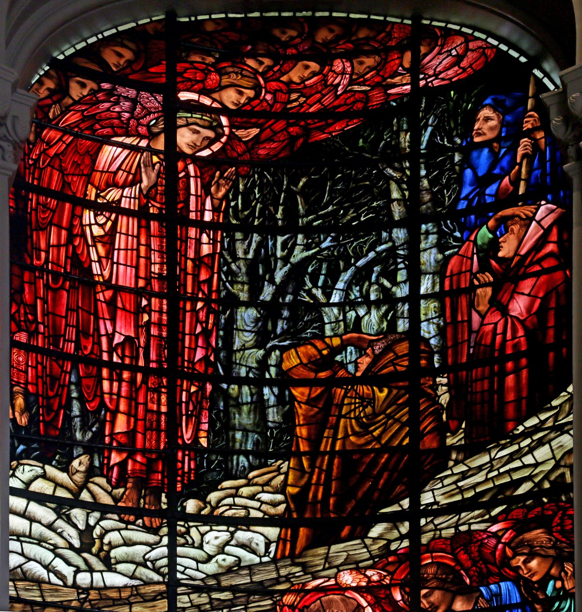 Die Geburt Christi und die Verkündigung an die Hirten, 1885-1897 (Buntglas) von Edward Burne Jones
