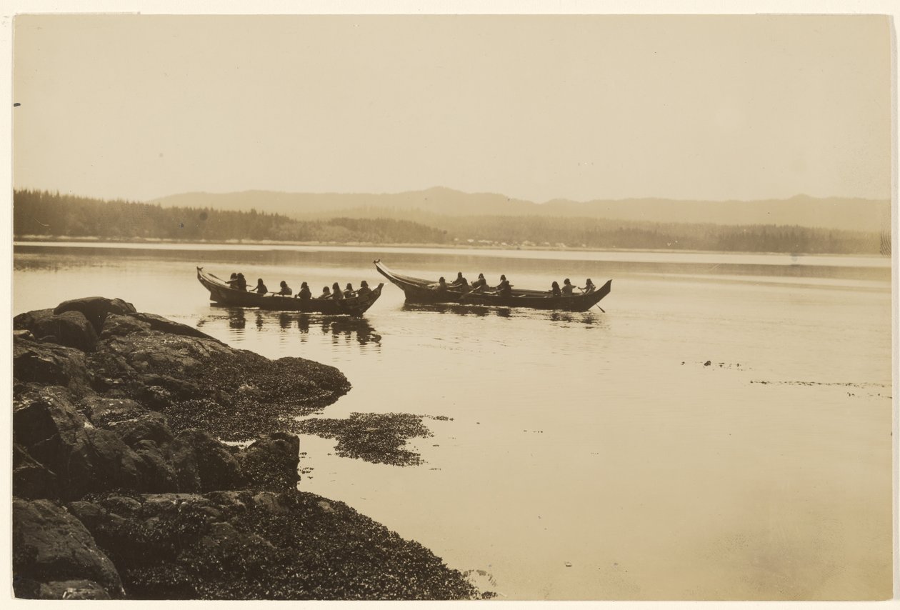 [Die Krieger, jung und alt, starteten ihre Kanus] von Edward S. Curtis
