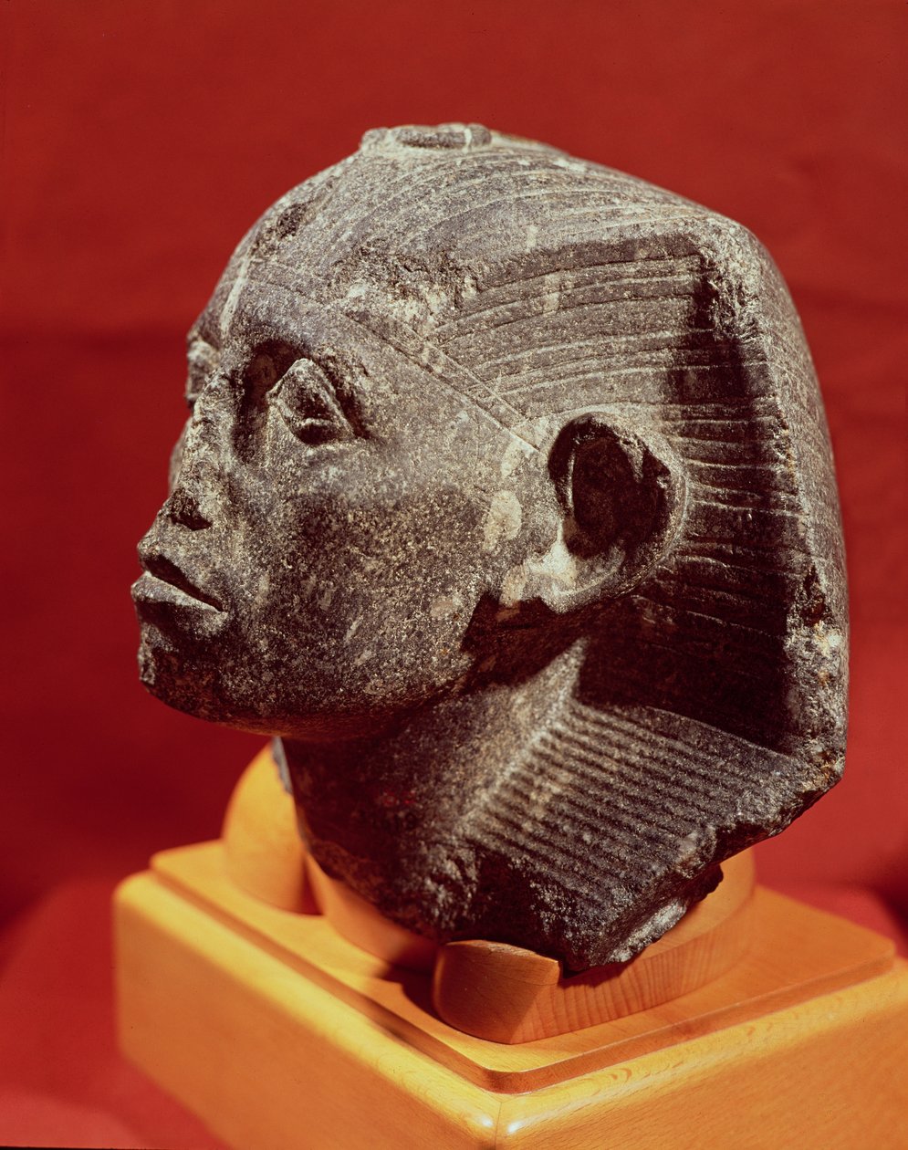Kopf von Sesostris III., aus Medamud bei Karnak, Mittleres Reich, ca. 1862-43 v. Chr. von Egyptian 12th Dynasty