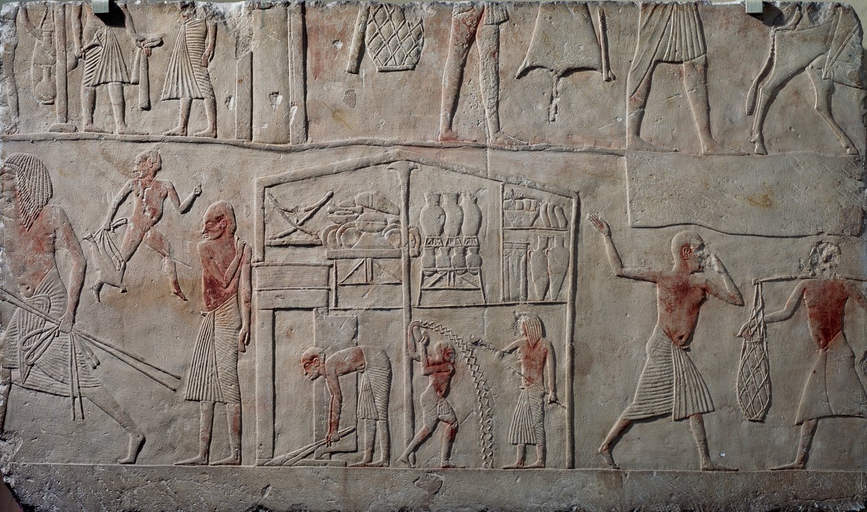 Anordnung von Lebensmitteln in Lagern, Kalkstein-Relief, aus dem memphitischen Grab von Horemheb in Saqqara, ägyptische Zivilisation, Neues Reich, Dynastie XVIII von Egyptian 18th Dynasty