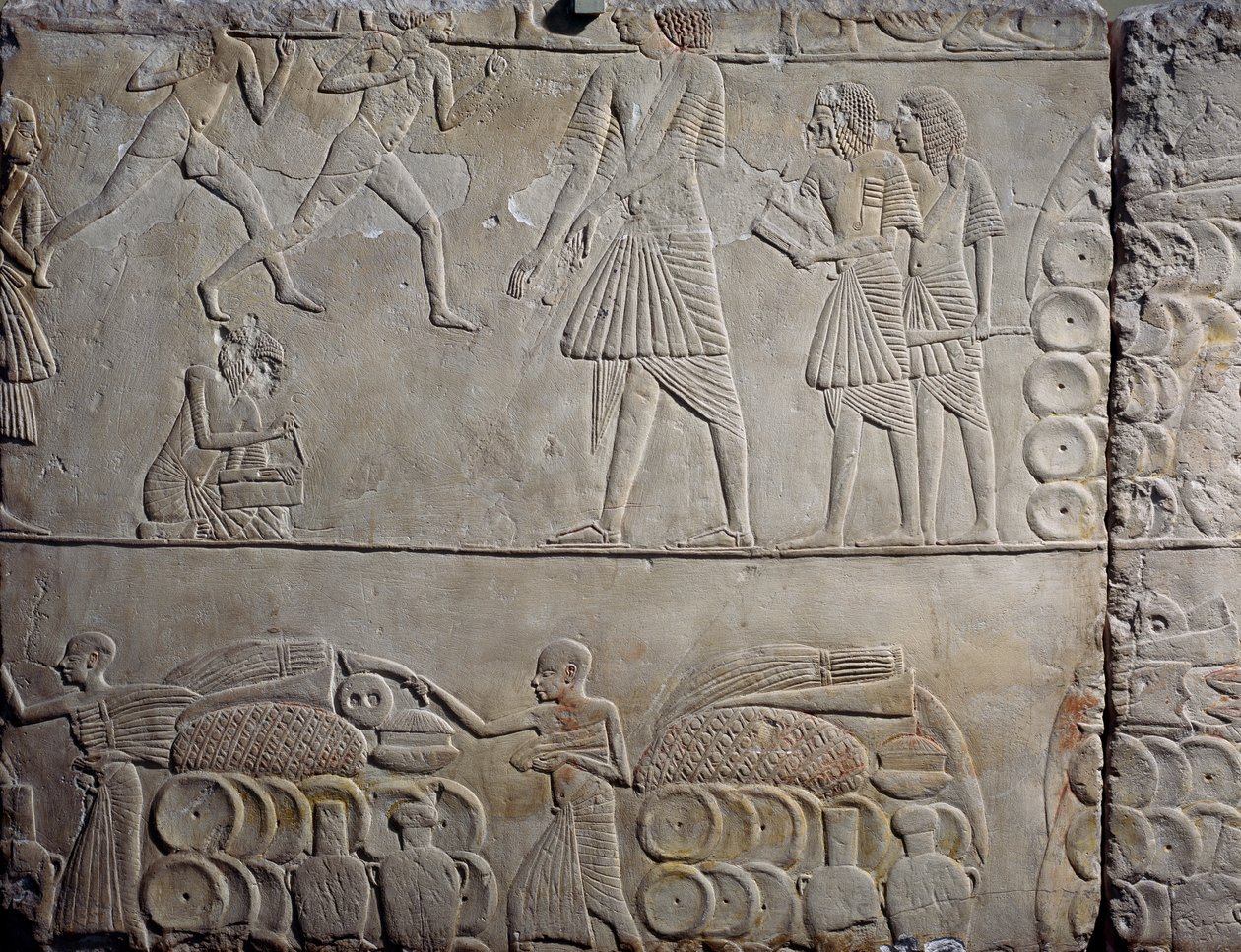 Anordnung von Lebensmitteln in Lagern, Kalkstein-Wandrelief, aus dem memphitischen Grab von Horemheb in Saqqara, ägyptische Zivilisation, Neues Reich, Dynastie XVIII von Egyptian 18th Dynasty