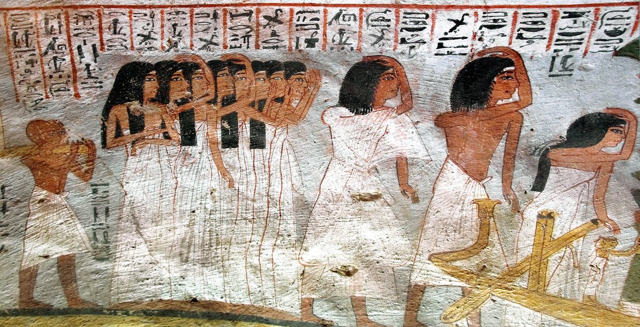 Ägyptische Antiquitäten: Prozession der Trauernden. Gemälde aus dem Grab von Roy von Egyptian 18th Dynasty
