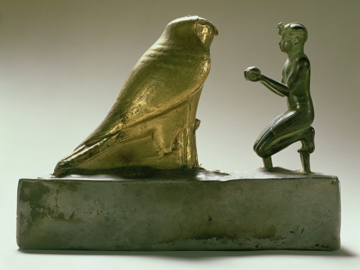 Statue von König Taharqa, der den Falkengott Hemen verehrt, Ägyptisch, Dritte Zwischenzeit von Egyptian 25th Dynasty