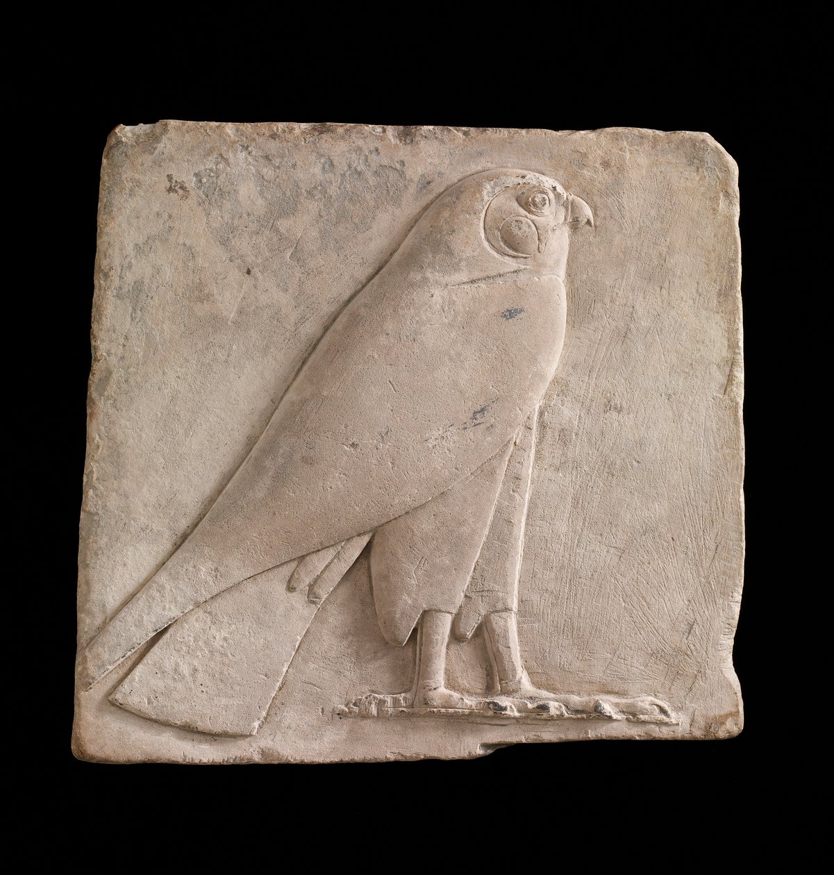 Plakette, die einen Falken darstellt, wahrscheinlich der Gott Horus, 26. Dynastie oder Saite-Periode, 664-525 v. Chr. oder später (Kalkstein) von Egyptian 26th Dynasty