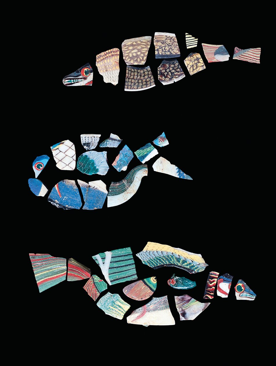 Drei fragmentarische Mosaikfischeinlagen, ptolemäisch-römische Zeit, ca. 1. Jahrhundert v. Chr. - 1. Jahrhundert n. Chr. von Egyptian Egyptian