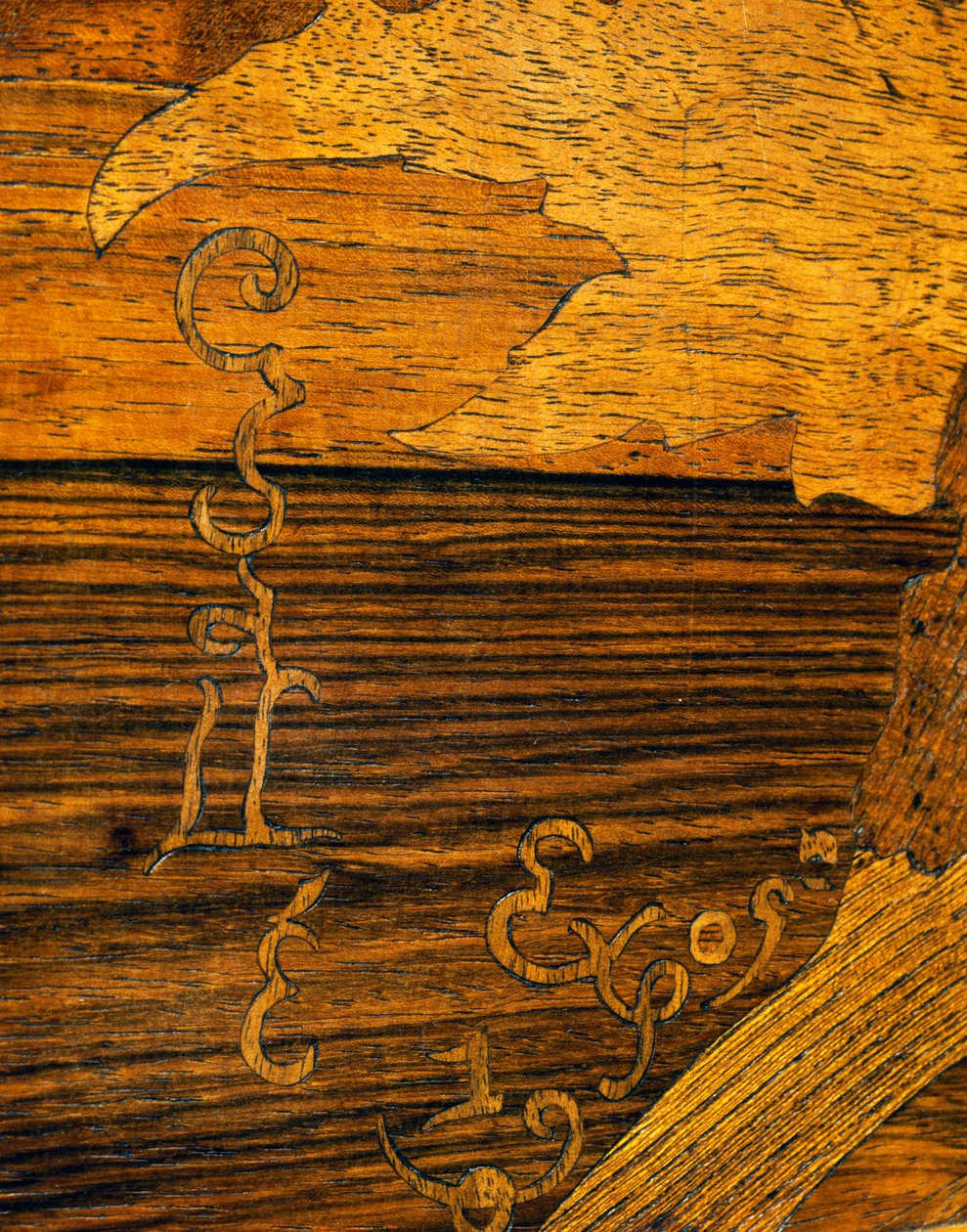 Jugendstil-Kaffeetisch von Emile Galle (1846-1904), Detail mit Galles Signatur, Frankreich, 20. Jahrhundert von Emile Galle