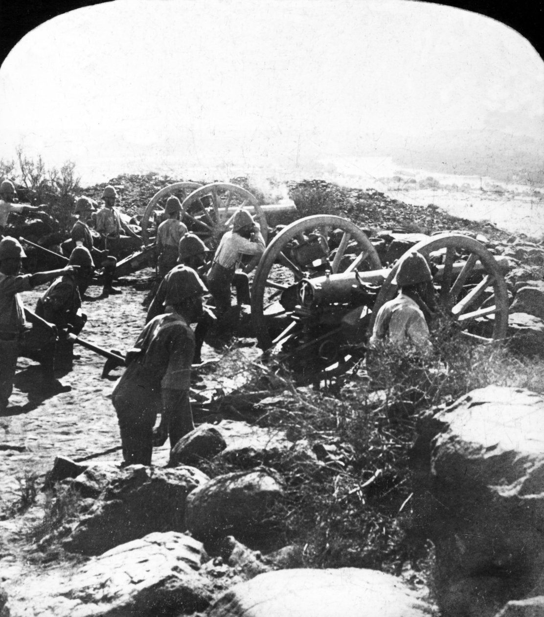 Cape Garrison Artillery macht es den Buren am Modder River, Südafrika, 1899 heiß von English Photographer