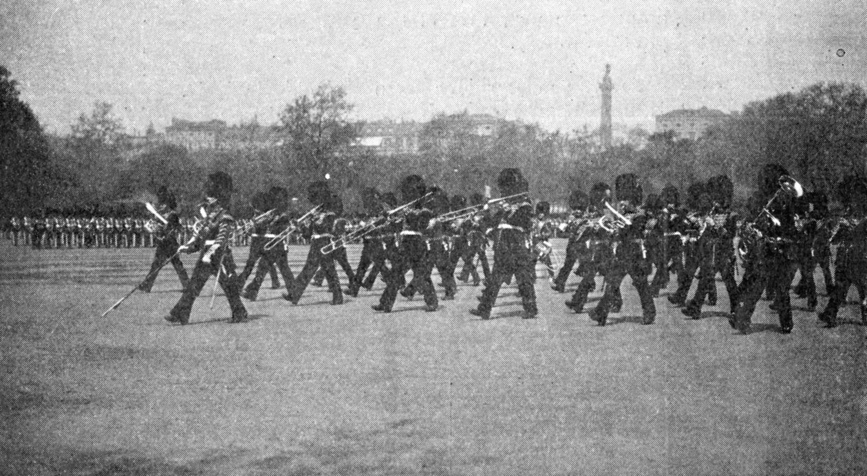 Probe für die Geburtstagsparade, Illustration aus The King, 25. Mai 1901 von English Photographer