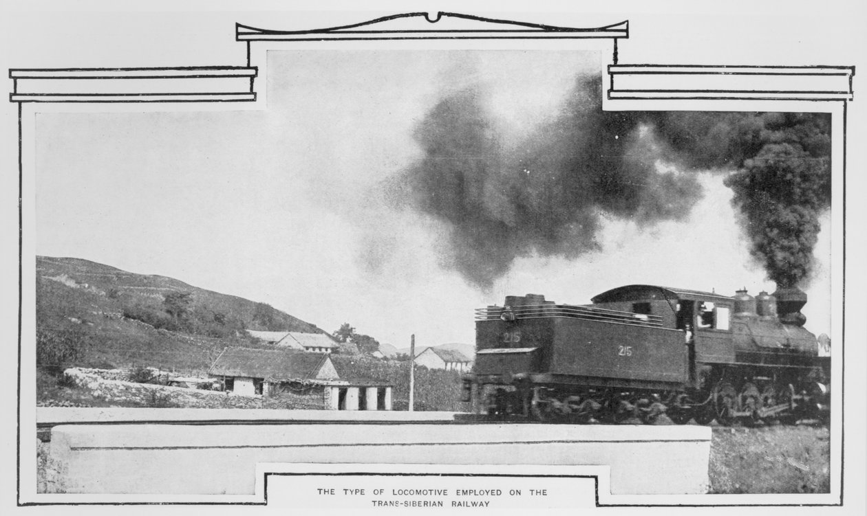 Die Art der Lokomotive, die auf der Transsibirischen Eisenbahn verwendet wird, aus The Sphere, 15. August 1903 von English Photographer