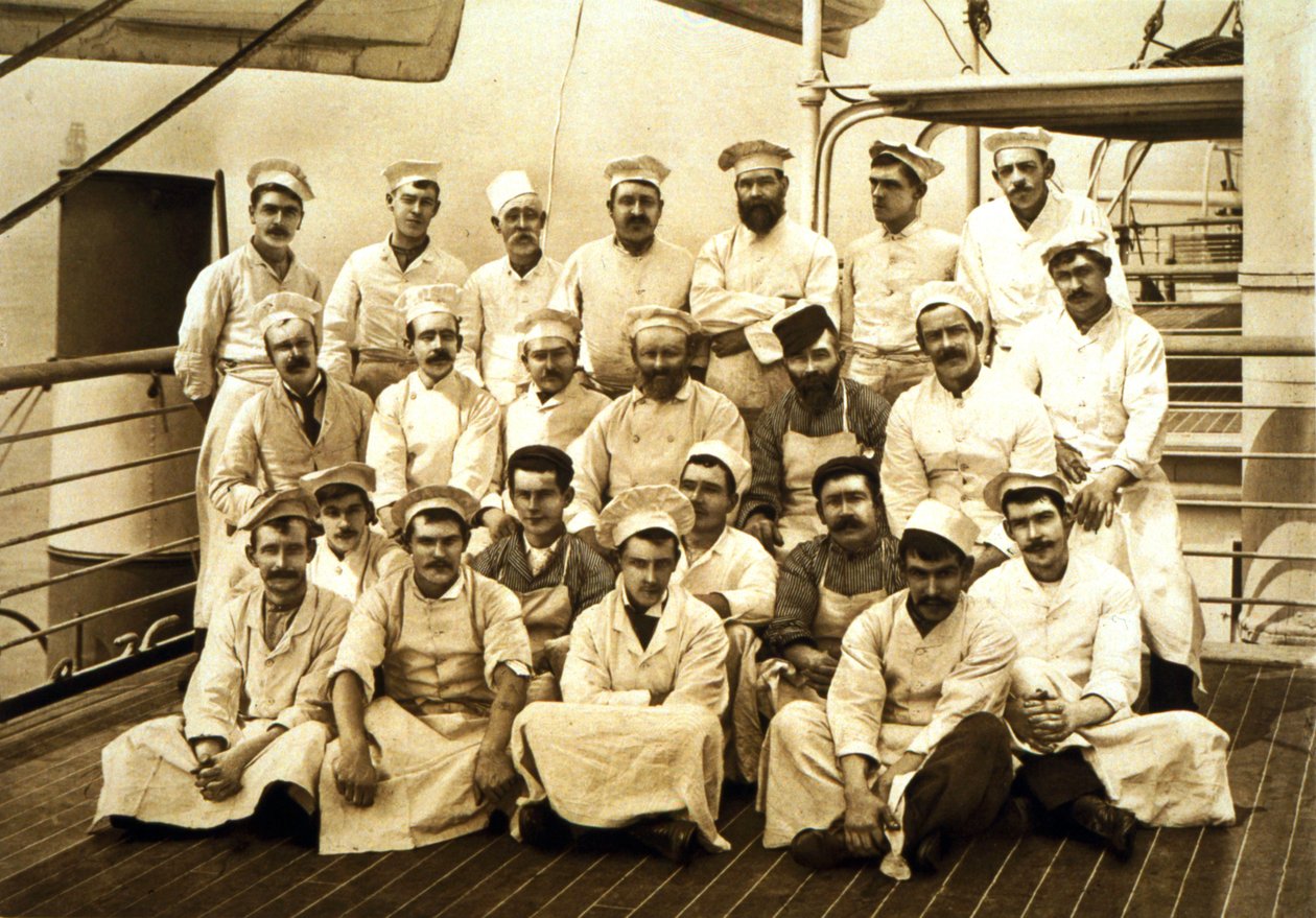 Die Schiffskochs an Bord der R.M.S. Teutonic von English Photographer