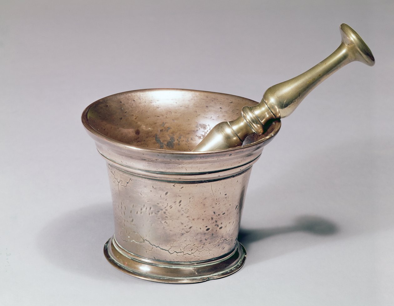 Apothekerstößel und Mörser, frühes 18. Jahrhundert von English School