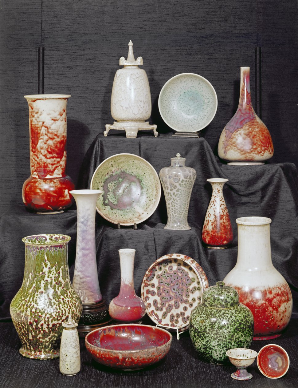 Sammlung von Ruskin Ware von English School