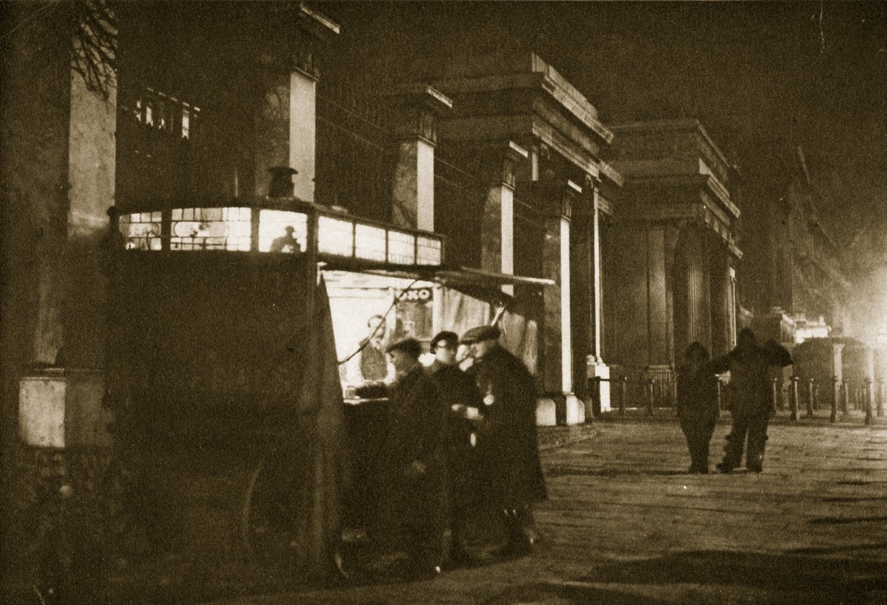 Ein Kaffeestand an der Hyde Park Corner von English Photographer