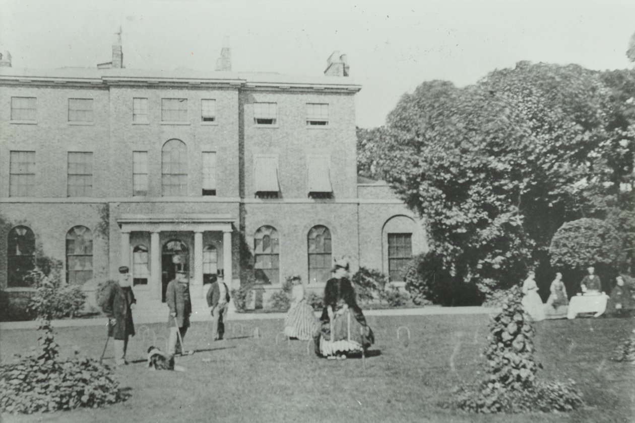 Broomwood House, Broomwood Road: Rückansicht, London, 1890 von English Photographer