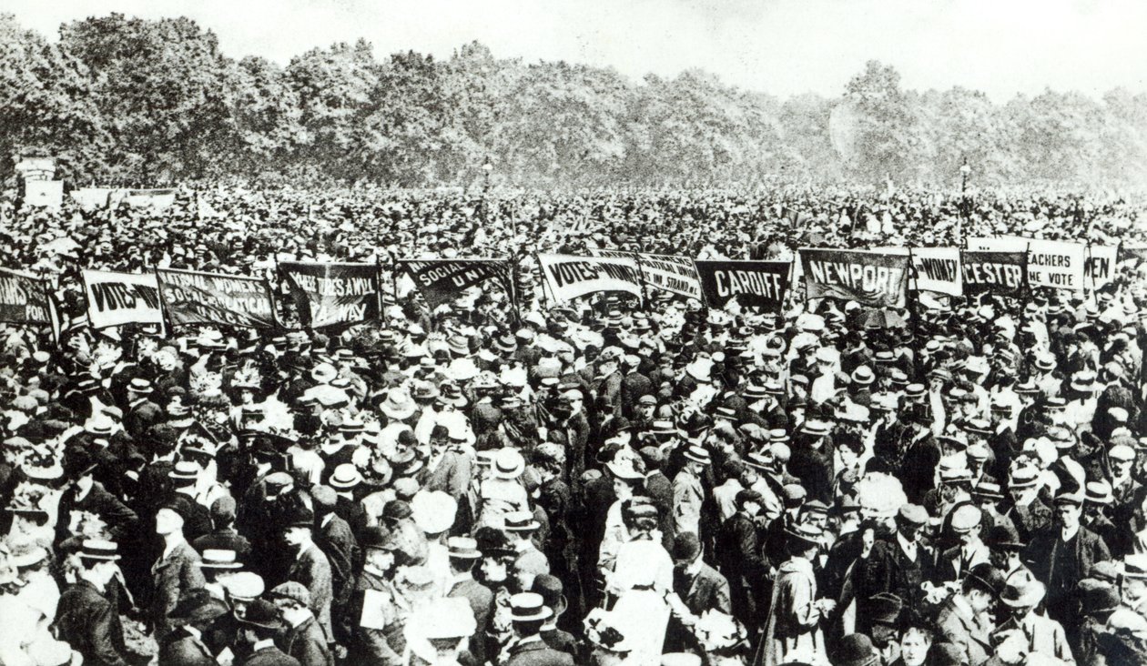 Große Demonstration für Frauenwahlrecht im Hyde Park, 21. Juni 1908 von English Photographer